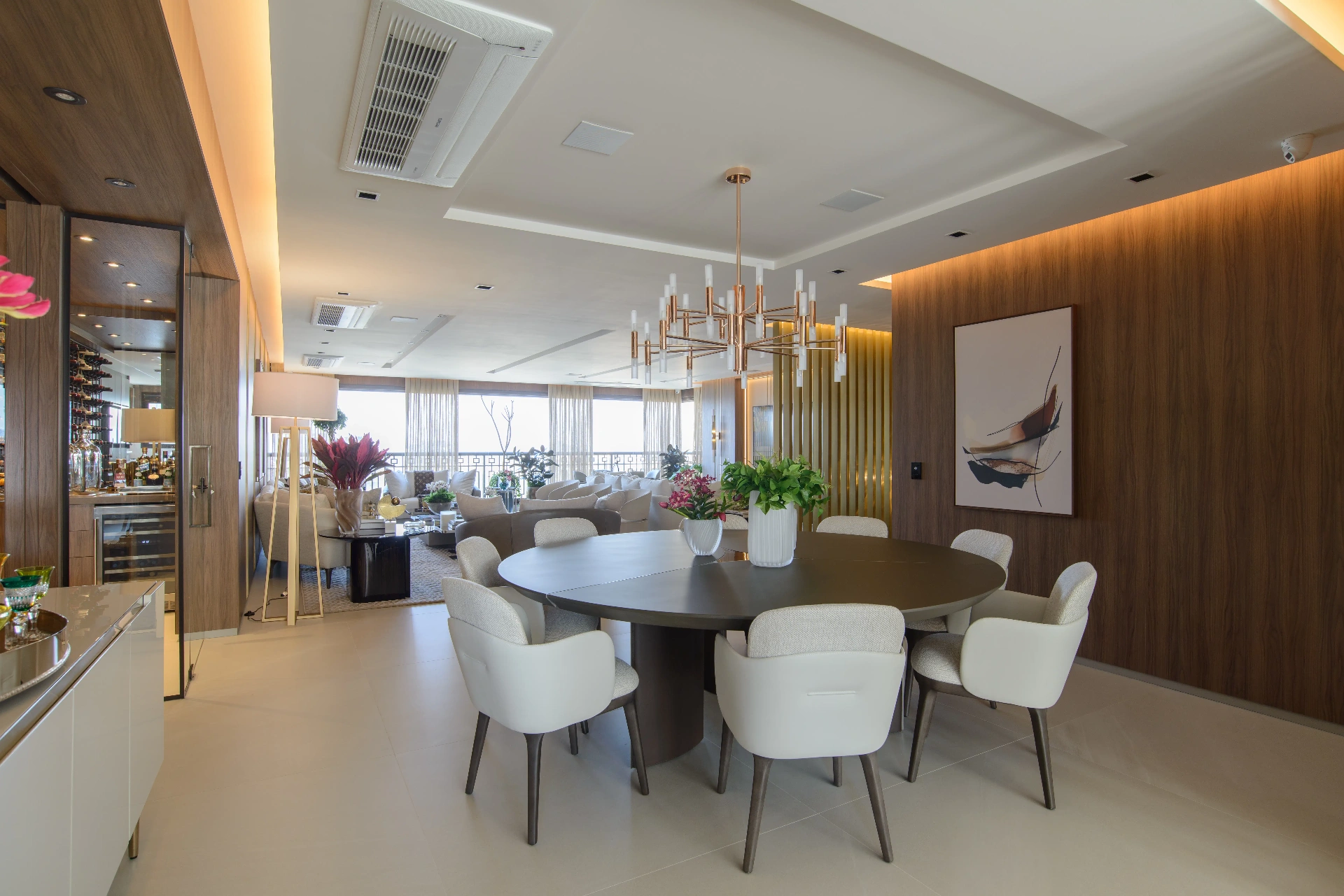Sala de jantar e living em sequência